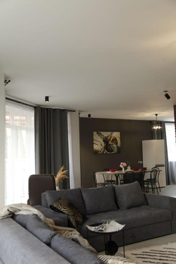 Uzhorod 3 Room Lovely House ภายนอก รูปภาพ