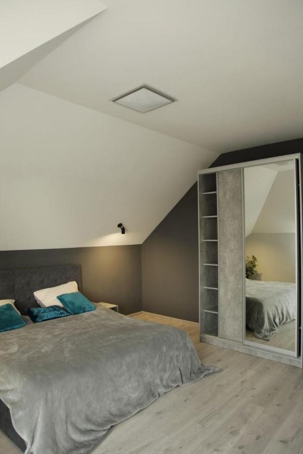 Uzhorod 3 Room Lovely House ภายนอก รูปภาพ