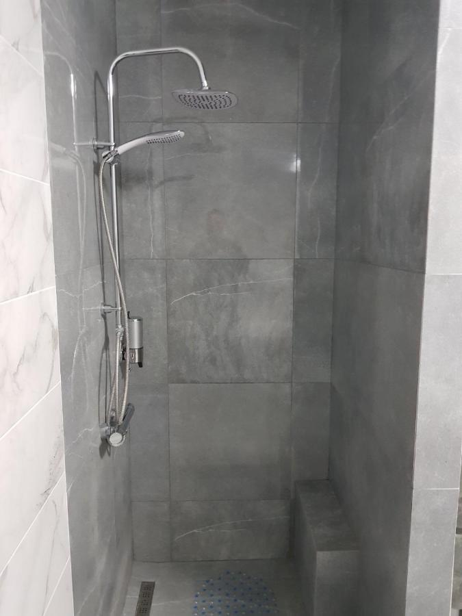 Uzhorod 3 Room Lovely House ภายนอก รูปภาพ