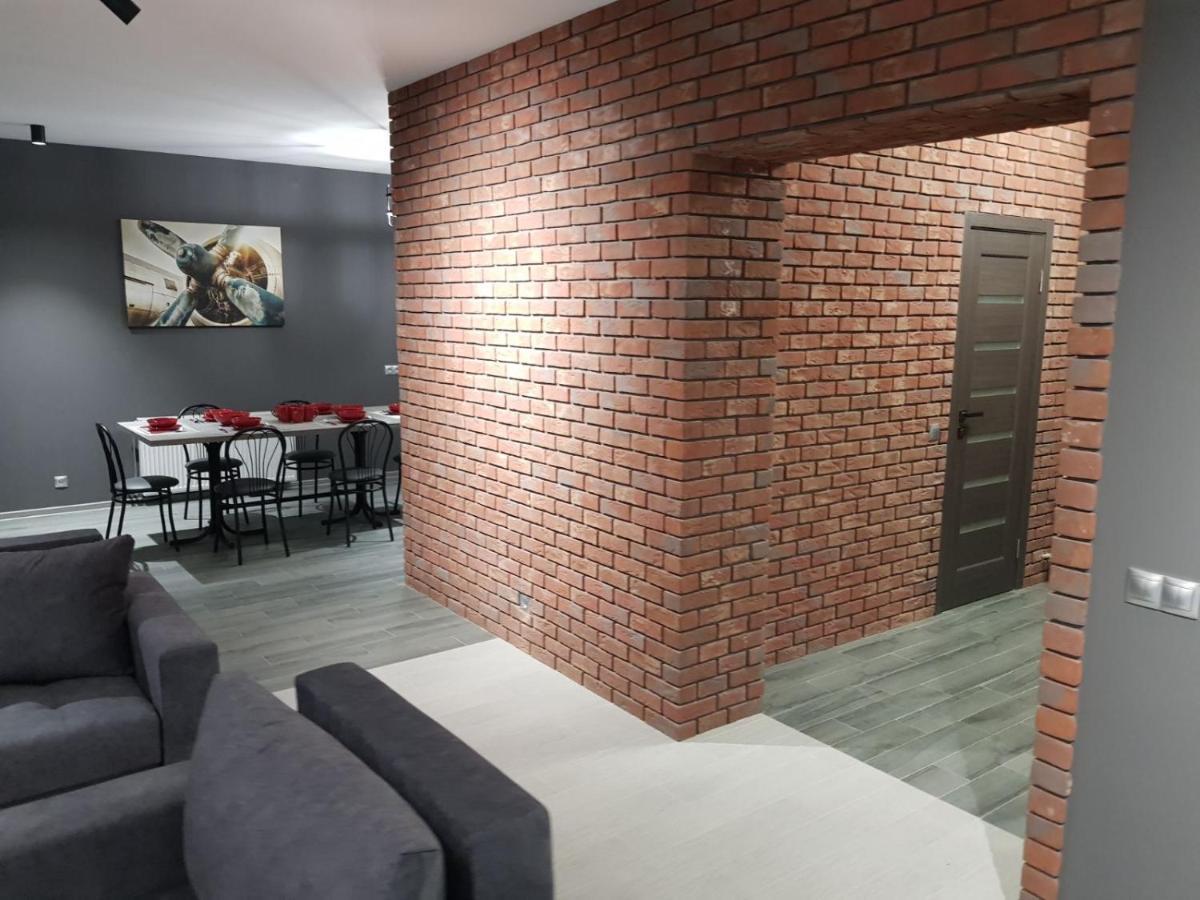 Uzhorod 3 Room Lovely House ภายนอก รูปภาพ