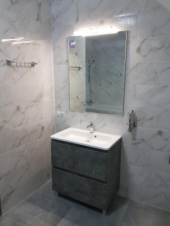 Uzhorod 3 Room Lovely House ภายนอก รูปภาพ