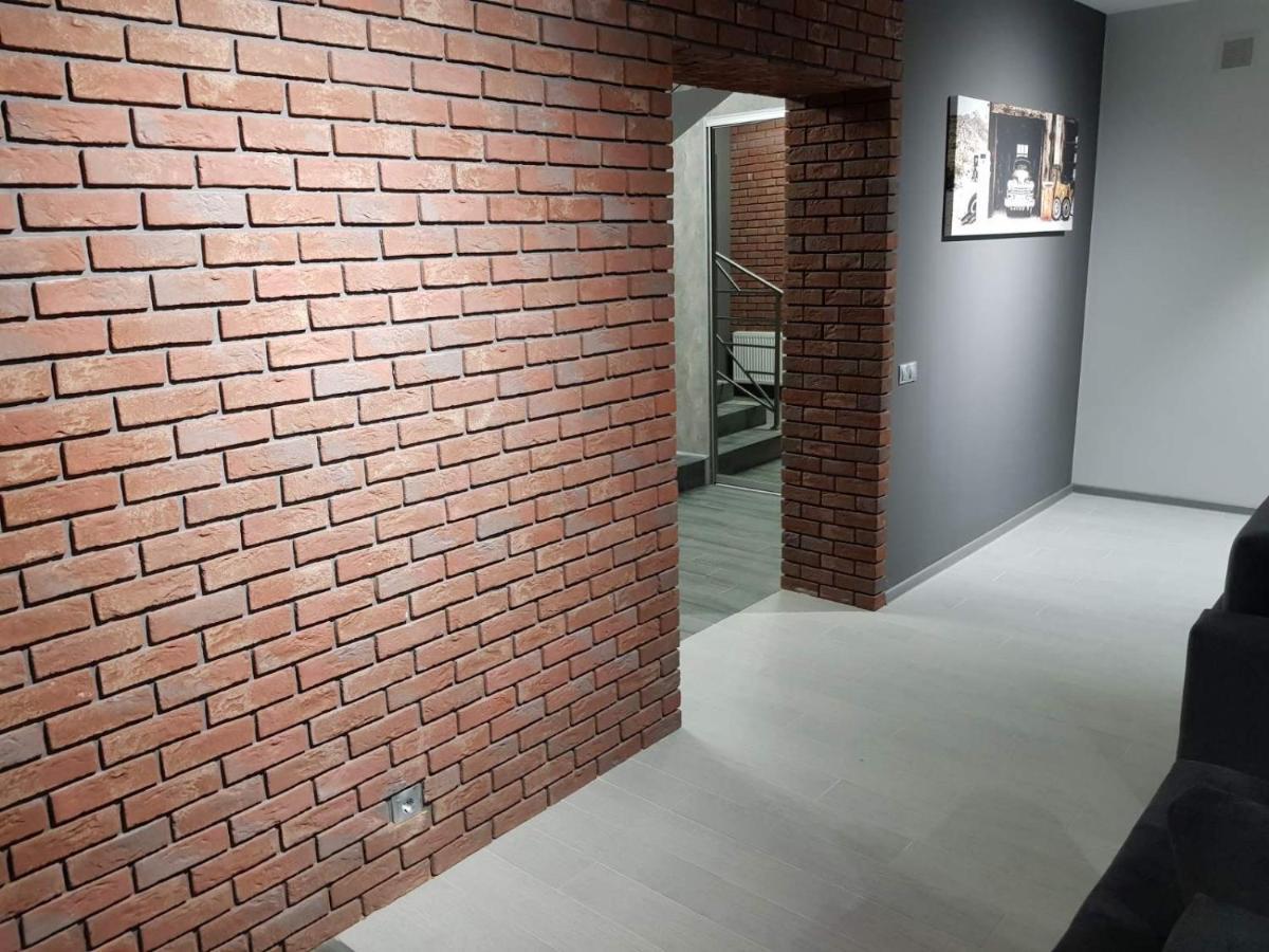Uzhorod 3 Room Lovely House ภายนอก รูปภาพ