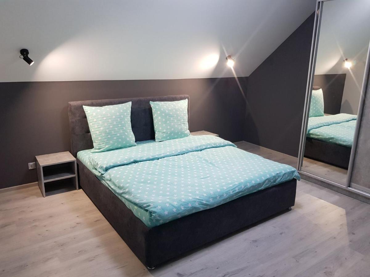 Uzhorod 3 Room Lovely House ภายนอก รูปภาพ