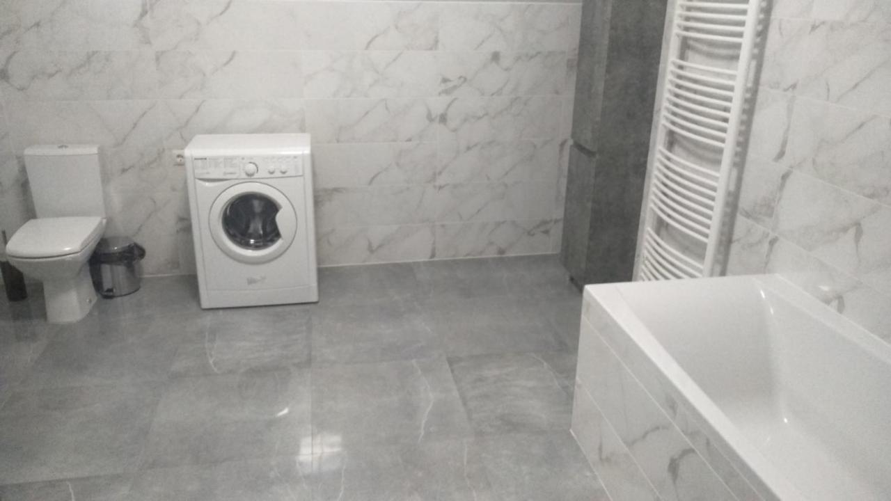 Uzhorod 3 Room Lovely House ภายนอก รูปภาพ