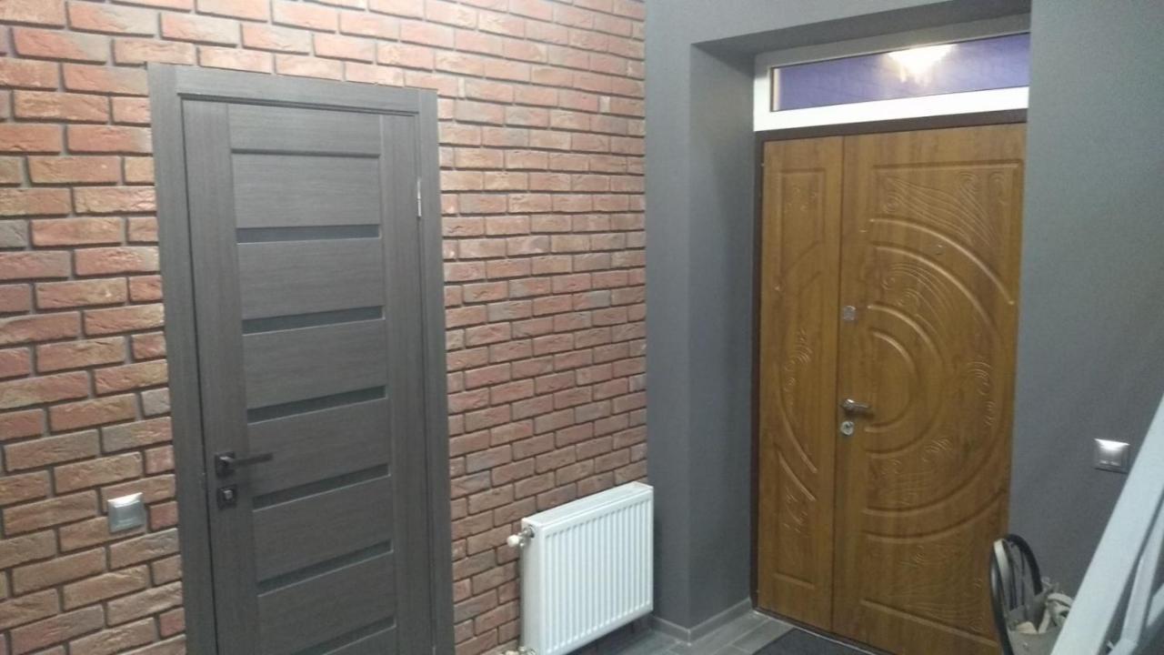 Uzhorod 3 Room Lovely House ภายนอก รูปภาพ